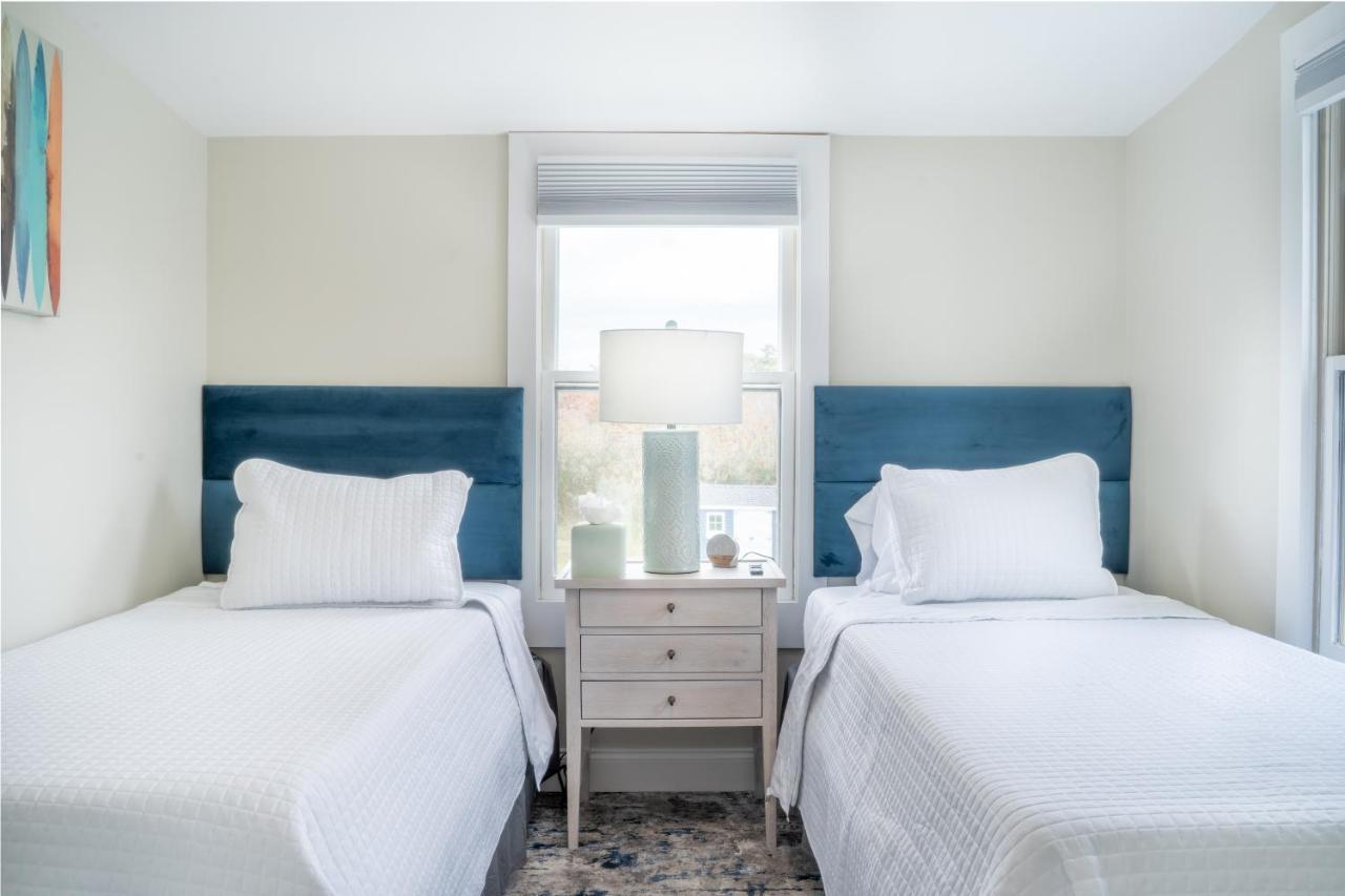 935 Ocean, A Beachside Inn Хэмптон Экстерьер фото