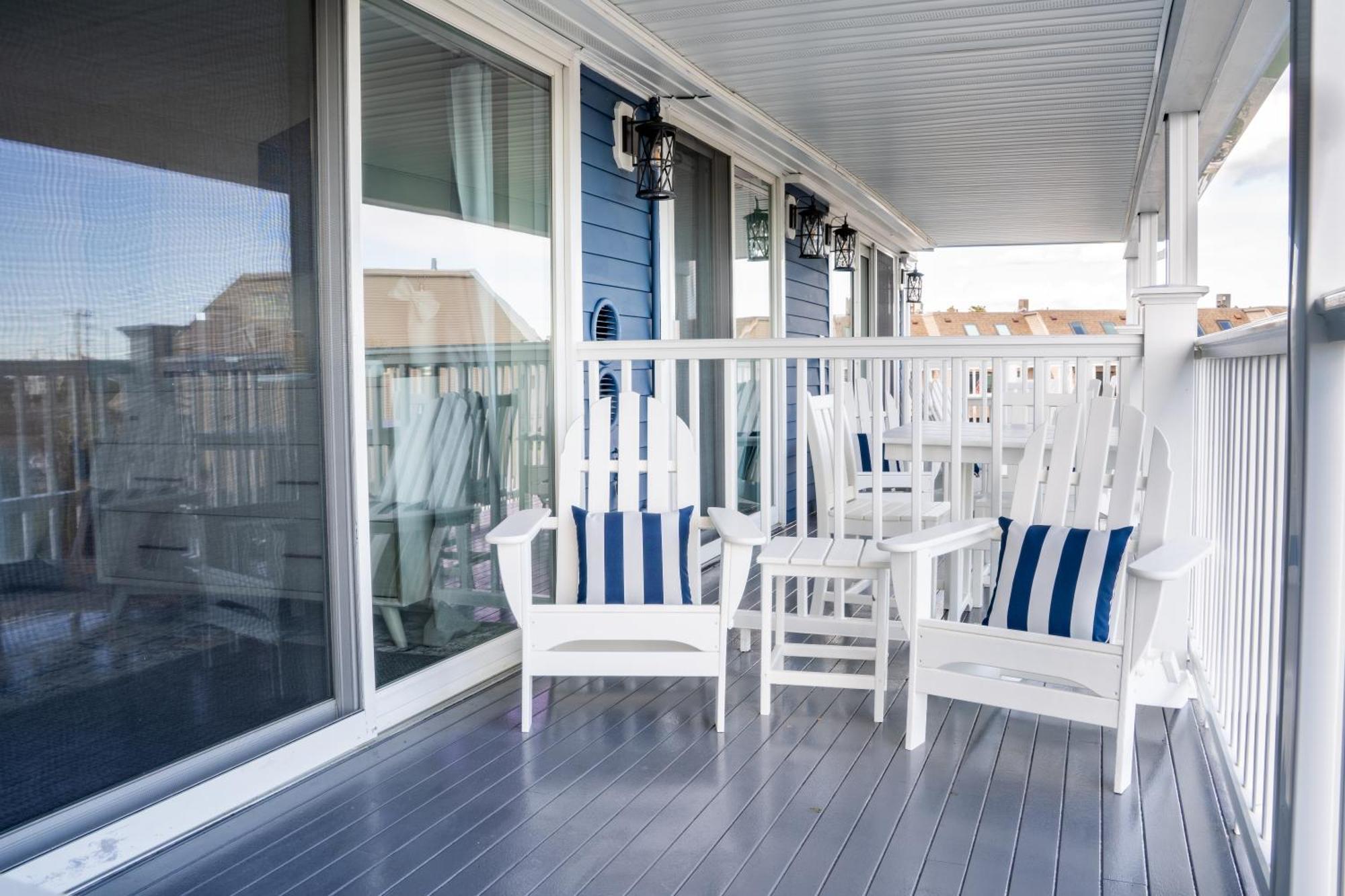 935 Ocean, A Beachside Inn Хэмптон Экстерьер фото