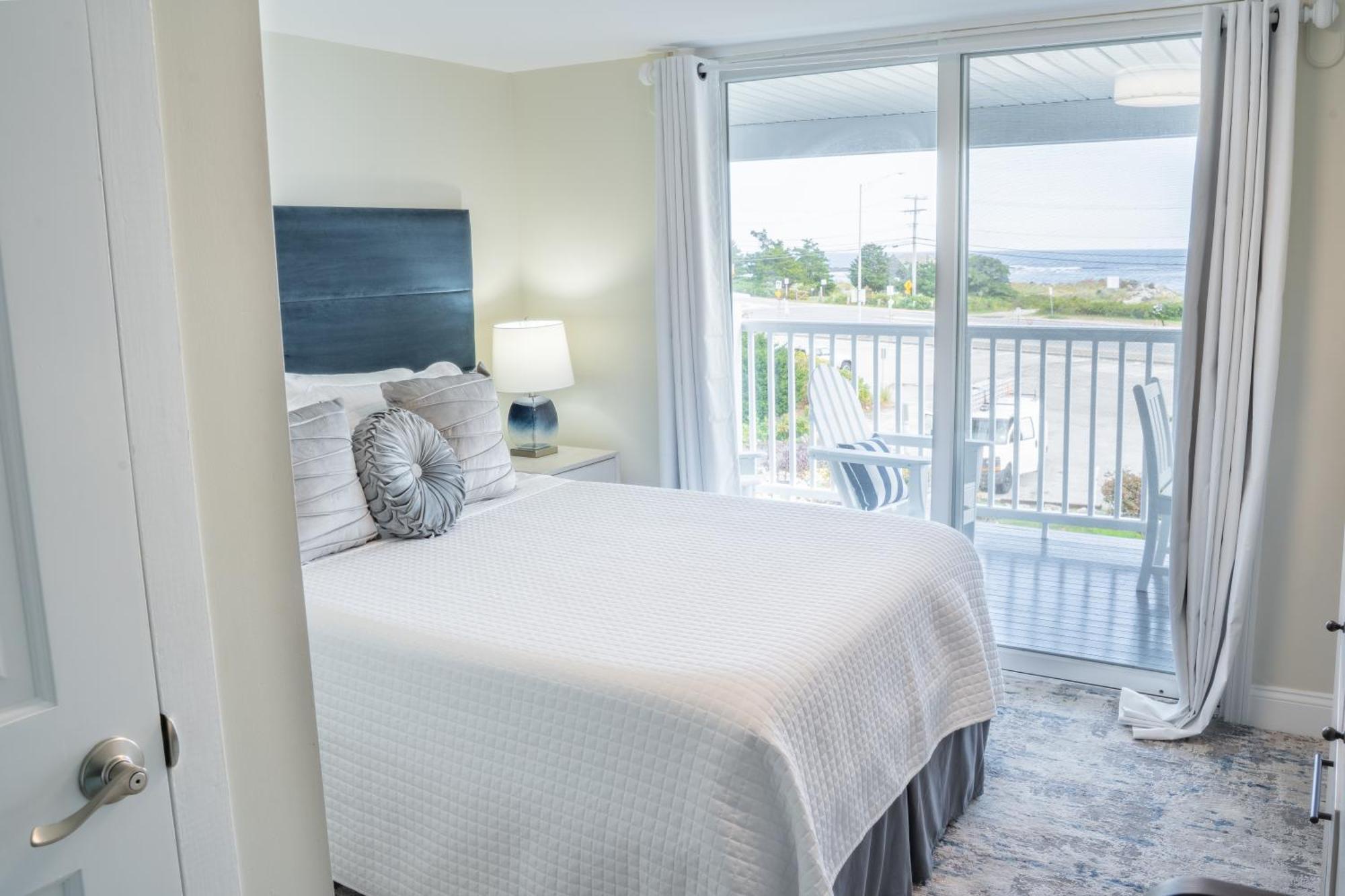 935 Ocean, A Beachside Inn Хэмптон Экстерьер фото